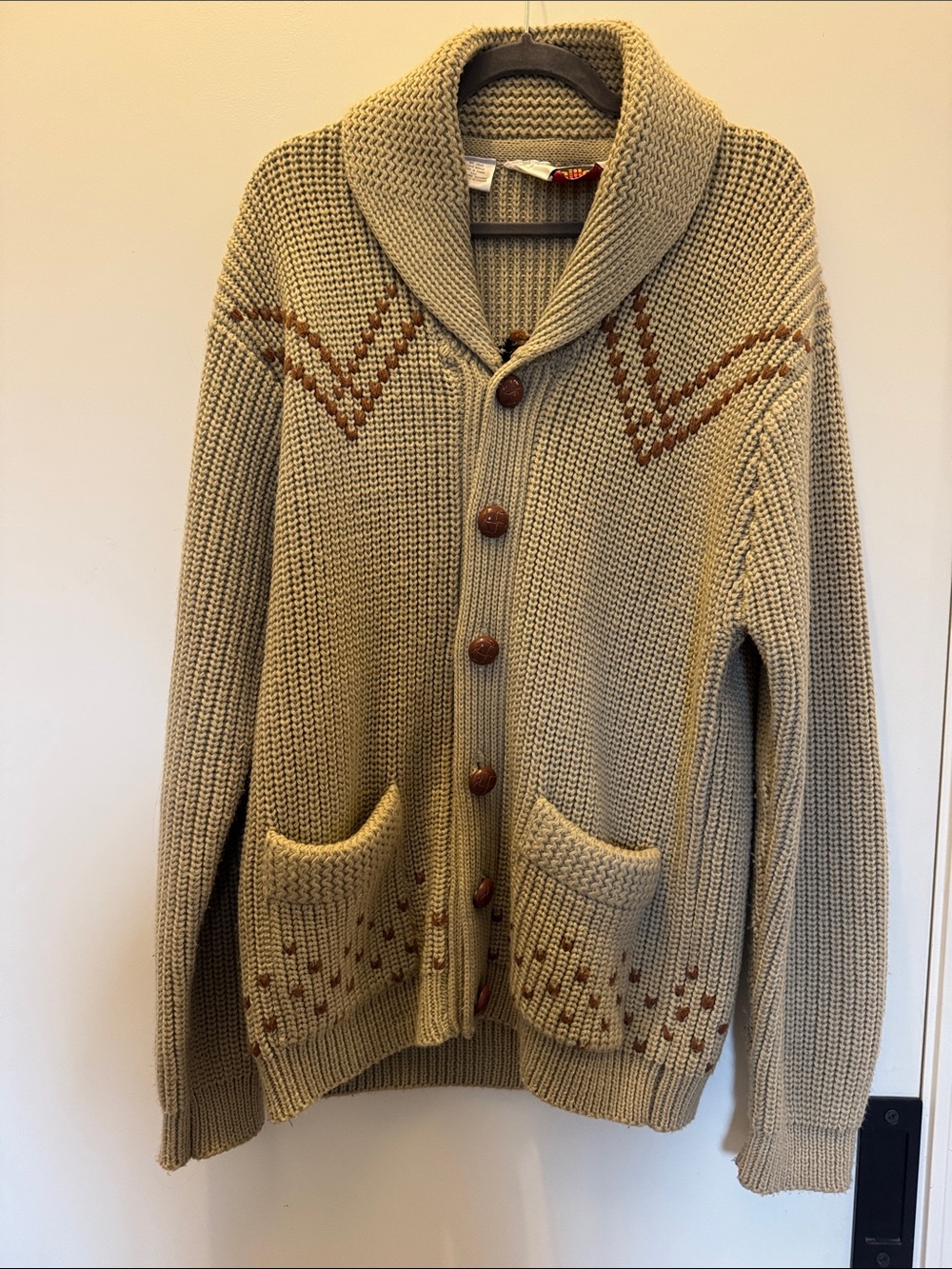 Vintage Miller Outerwear Cowichan style sweater bull cow design M - Picture 3 of 3
